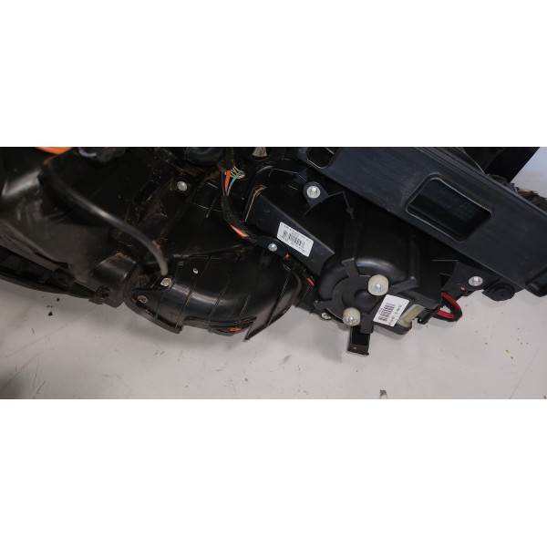 Caixa De Ar Condicionado Fiat Toro 2018