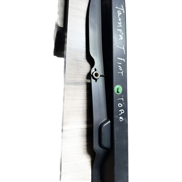 Acabamento Lateral Esquerda Tampa Traseira Fiat Toro 2016-21