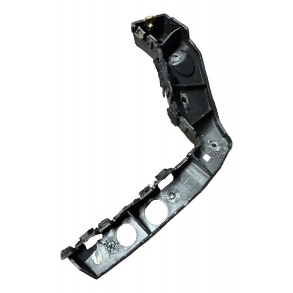 Guia Do Para-choque Dianteiro Esquerdo Gm Trailblazer