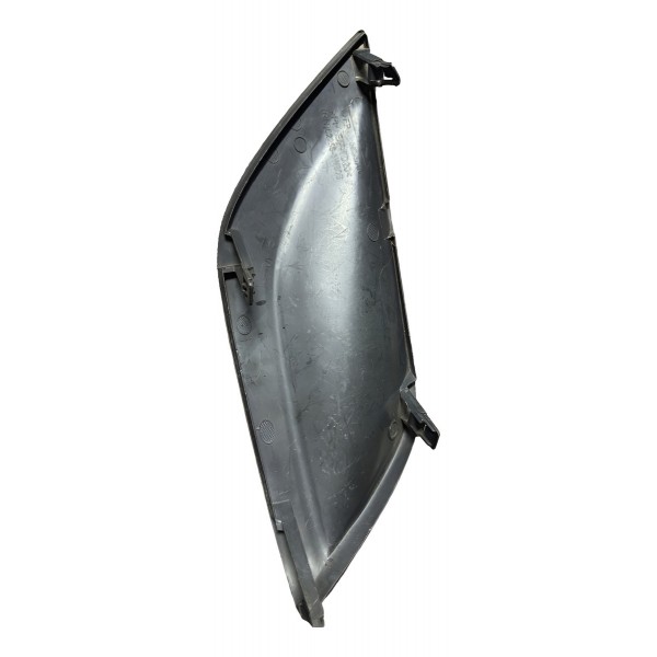 Moldura Grade Parachoque Nissan Versa Lado Direito