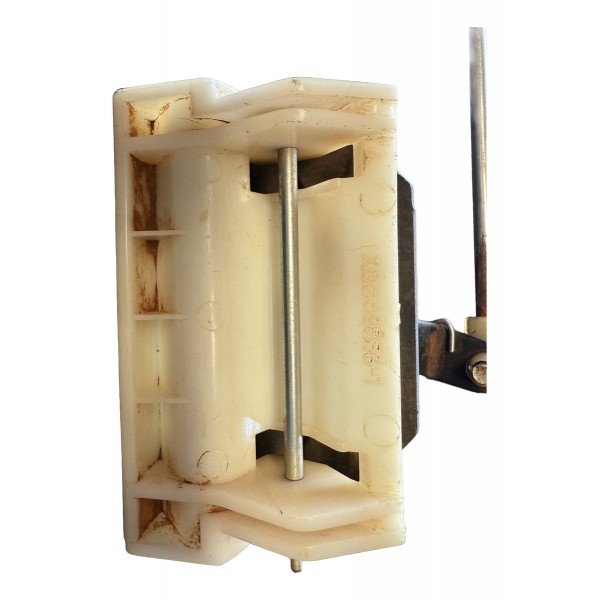 Maçaneta Tampa Tras Mitsubishi Pajero Tr4 2002/06 Xb6693381