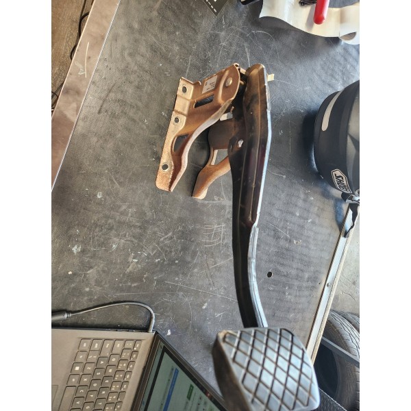 Pedal Freio Automatica Volkswagen Amarok 2.0 2013 2014