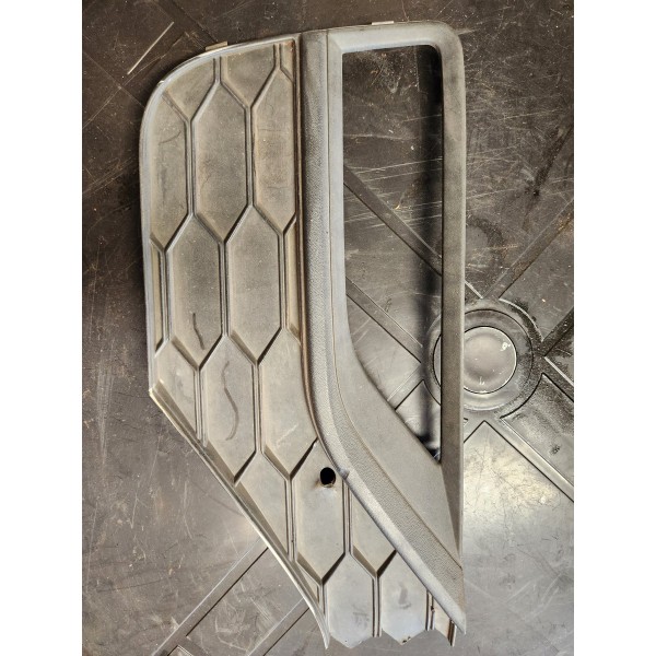 Moldura Farol De Milha Direito Amarok V6 2017/2020 2h6807490 Direito