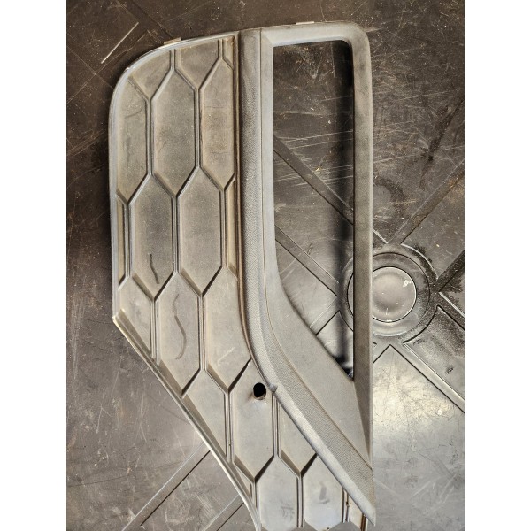 Moldura Farol De Milha Direito Amarok V6 2017/2020 2h6807490 Direito