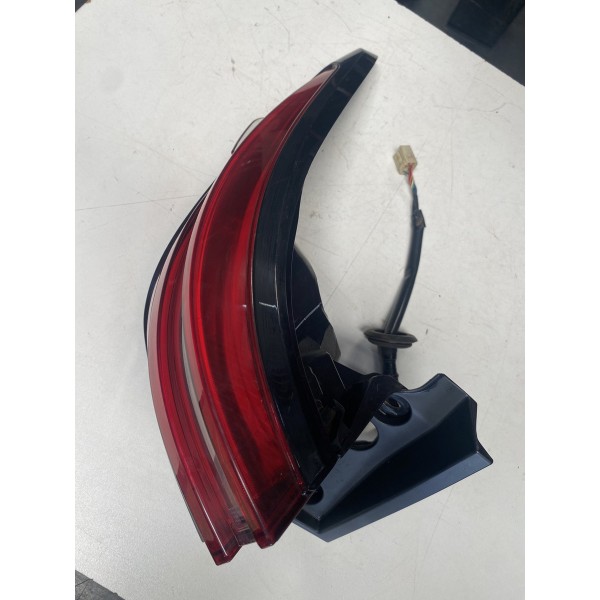 Lanterna Traseira Esquerda Hilux Sw4 2022/2023 Original Direito/passageiro Vermelho