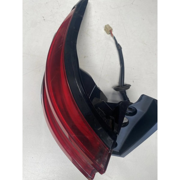 Lanterna Traseira Esquerda Hilux Sw4 2022/2023 Original Direito/passageiro Vermelho