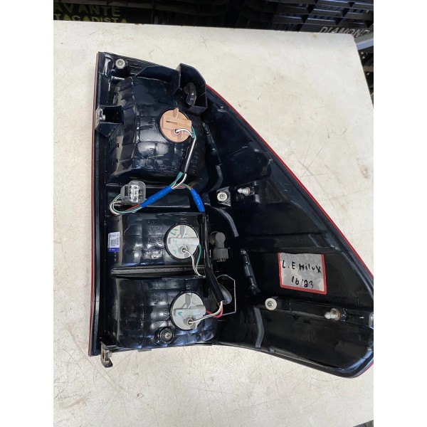 Lanterna Traseira Hilux 2016 A 2023 Lado Esquerdo Original Esquerdo/motorista Vermelho