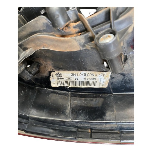 Lanterna Lado Direito Amarok 2019 C/detalhe Direito/passageiro Vermelho