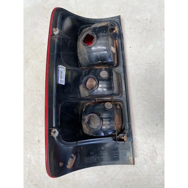 Lanterna Traseira Direita S10 2017 C/detalhe Direito/passageiro Vermelho