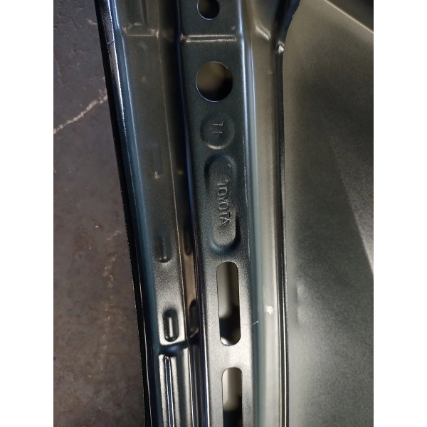 Para-lama Esquerdo Hilux Sw4 2020/2022 Preto