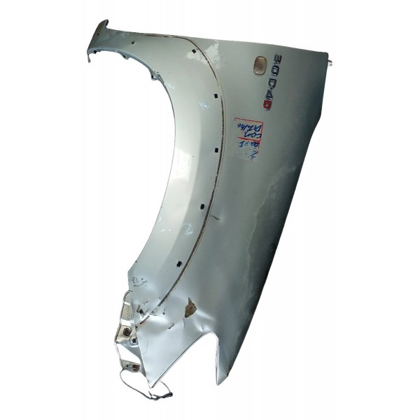 Para-lama Direito Hilux Sw4 3.0 2008/2015 Prata Detalhe