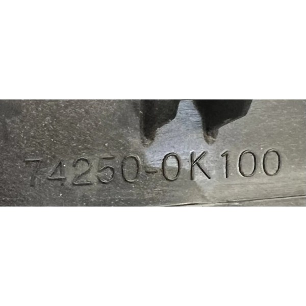 Apoio Braço Traseiro Direito Hilux 2016 À 2022 Original Preto