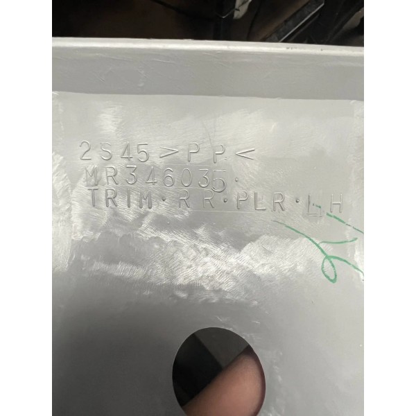 Acabamento Coluna Traseira Pajero Tr4 Lado Esquerdo 2002/15