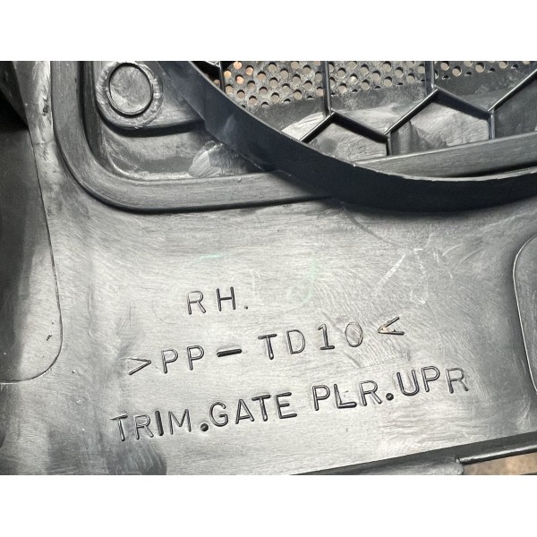 Acabamento Coluna Alto Falante Traseiro Direito Pajero Tr4