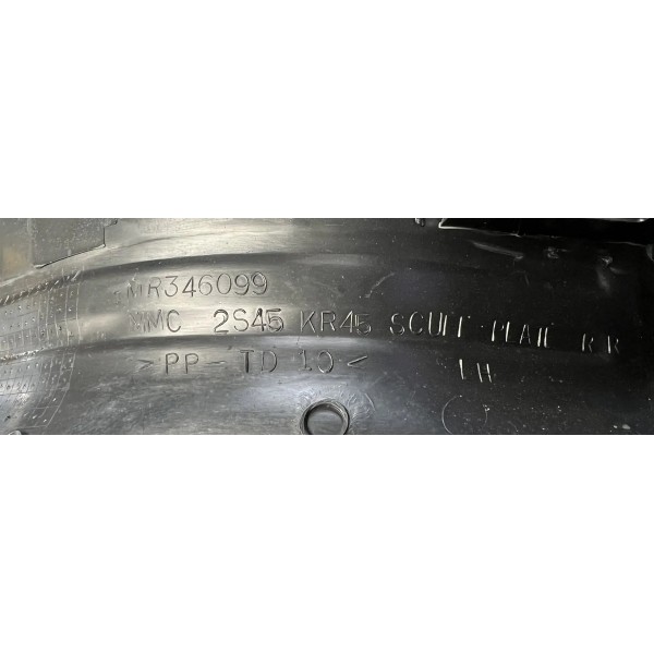 Soleira Traseira Esquerda Mitsubishi Pajero Tr4 02 A 15