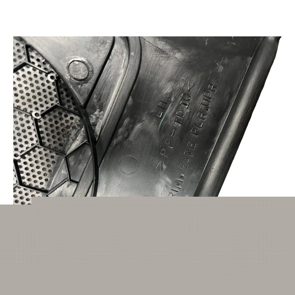 Acabamento Coluna Alto Falante Traseiro Esquerdo Pajero Tr4