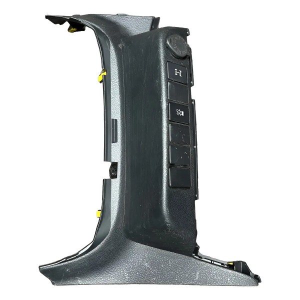 Moldura Tomada 12v Toyota Hilux 2016/2023 Preto