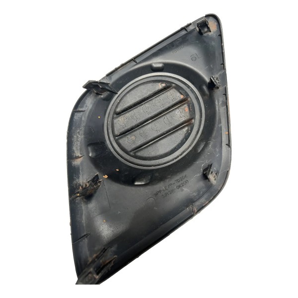 Moldura Tampa Farol Milha Esquerdo Toyota Hilux 2016/2021