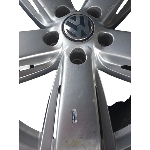 Roda Avulsa Aro 255/55r19 Com Pneu Amarok Prateado