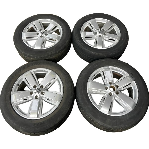 Jogo De Rodas C/pneus Amarok 2020 - 255/55 R19 Original Prateado