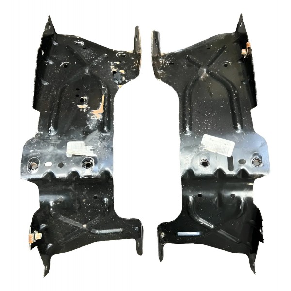 Par Suporte Do Para-choque Traseiro Ram 2500 19/24 Original