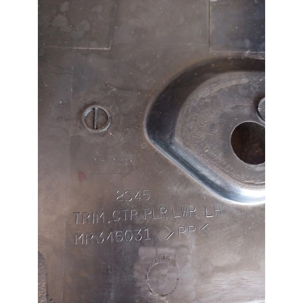 Moldura Coluna Esquerda Pajero Tr4 2005/2012 Mr346031 Origin