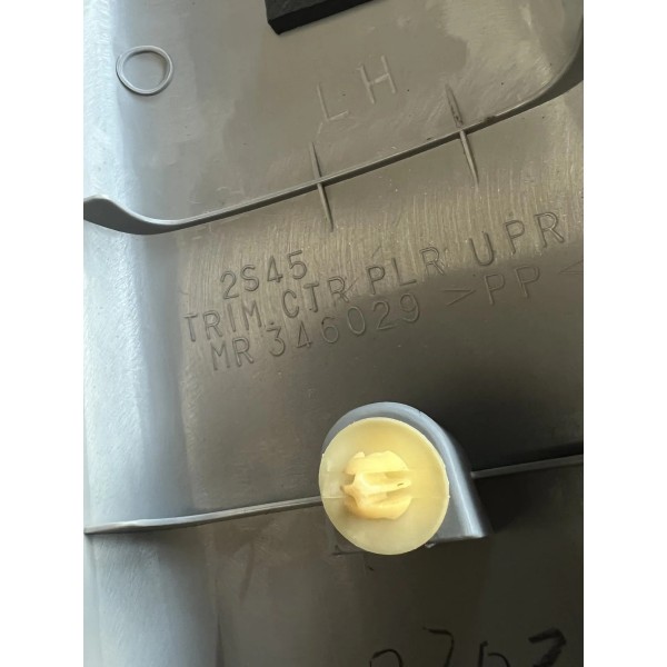 Moldura Coluna Cinto Esquerdo Pajero Tr4 2006-2015 Original Cinza