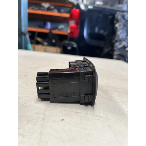 Botão Farol De Milha Pajero Tr4 2008 A 2015 Original