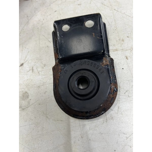 Suporte Radiador Mitsubishi Pajero Tr4 2.0 2015 Original Preto