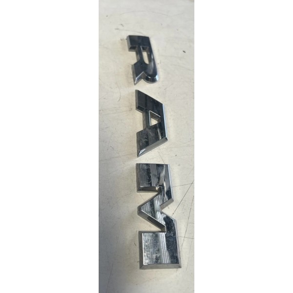 Emblema Tampa Traseira Ram Cromado 3500 2019/2024 Cinza