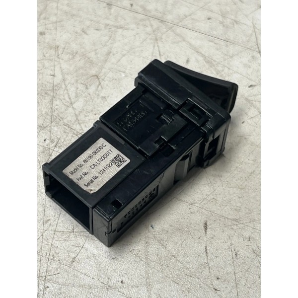 Entrada Usb Auxiliar Toyota Hilux Sw4 2.8 2016 A 2023 Preto