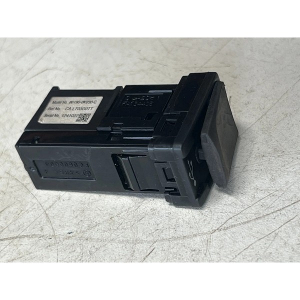 Entrada Usb Auxiliar Toyota Hilux Sw4 2.8 2016 A 2023 Preto
