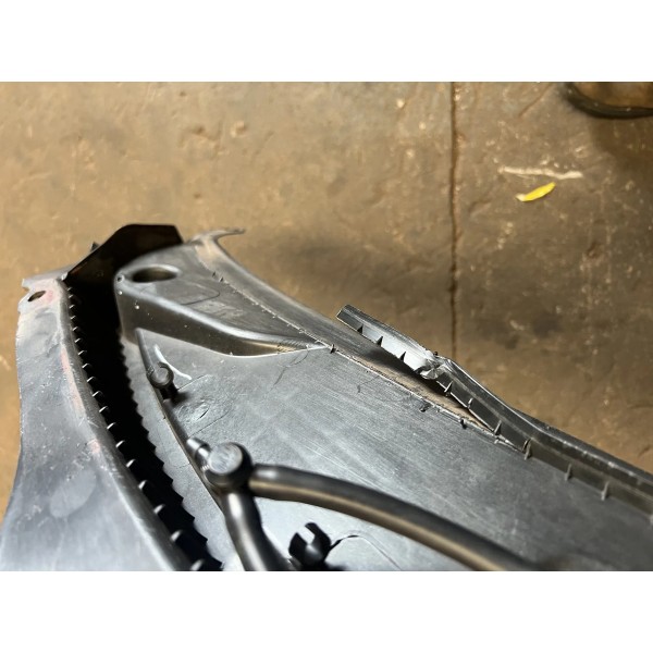 Grade Churrasqueira Strada 2023 Original C/ Detalhe Preto