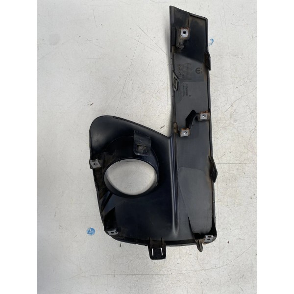 Moldura Farol De Milha Esquerda Mobi Original 100227519 Preto Esquerdo