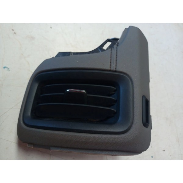 Difusor Ar Esquerdo S10 2019/2021 52124641 (usado)