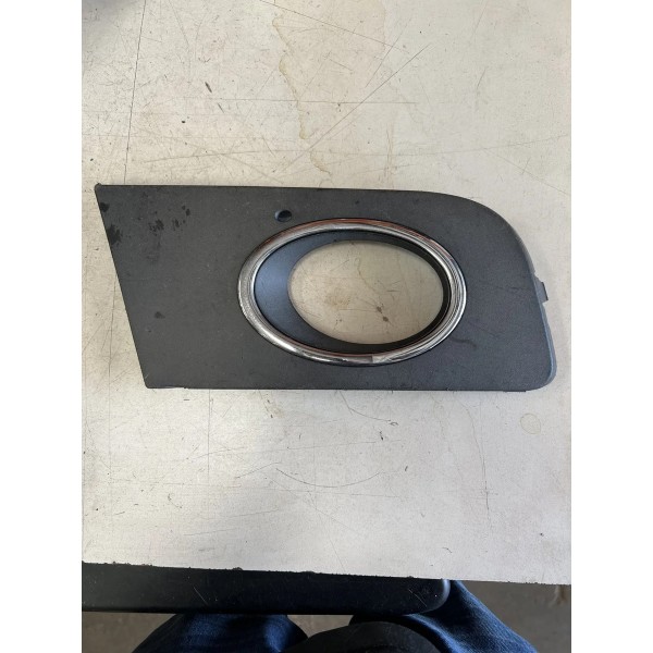 Moldura Farol Milha Direito Vw Amarok 2010/2016 Preto Direito