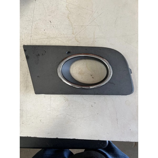 Moldura Farol Milha Direito Vw Amarok 2010/2016 Preto Direito