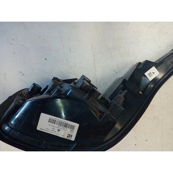 Lanterna Esquerda Fiat Toro 2020/2021 48850748 (usado) Esquerdo/motorista Vermelho