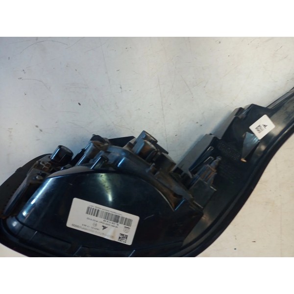 Lanterna Esquerda Fiat Toro 2020/2021 48850748 (usado) Esquerdo/motorista Vermelho