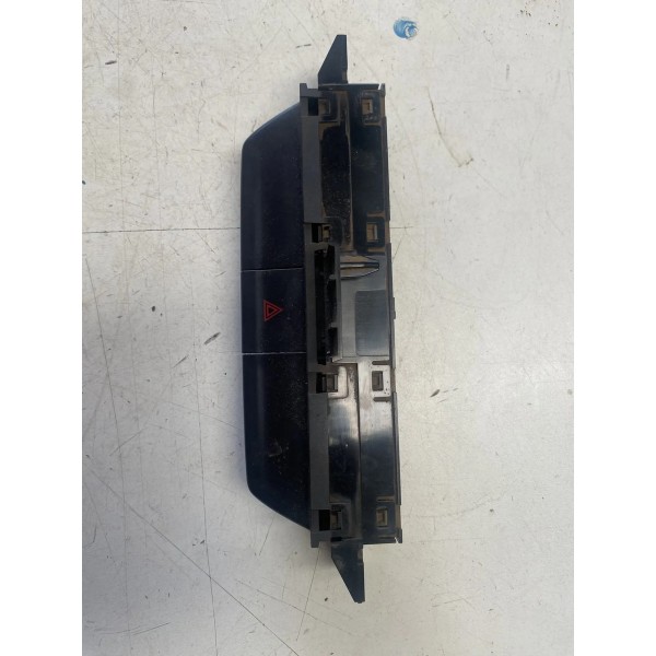Botão Pisca Alerta Chevrolet S10 2017 52066896