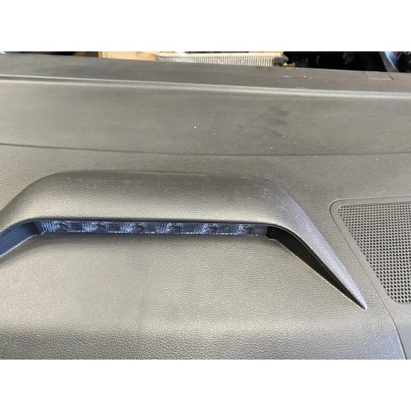 Tampão Bagagito Porta Malas Volkswagen Virtus 2020 Original