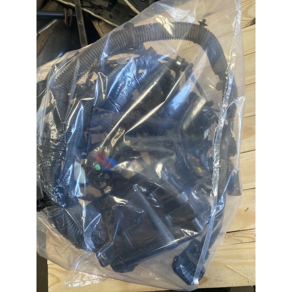 Chicote Com Caixa De Fusível Fiat Mobi 1.0 2019 Original