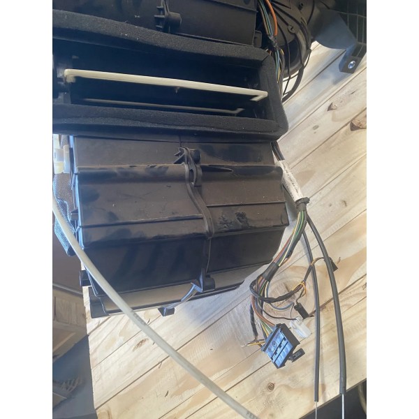 Caixa Evaporadora Ventilação Fiat Mobi 2019 Original