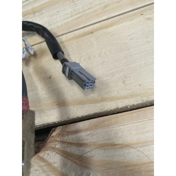 Chicote Usb Multimidia Toyota Hilux Sw4 Original