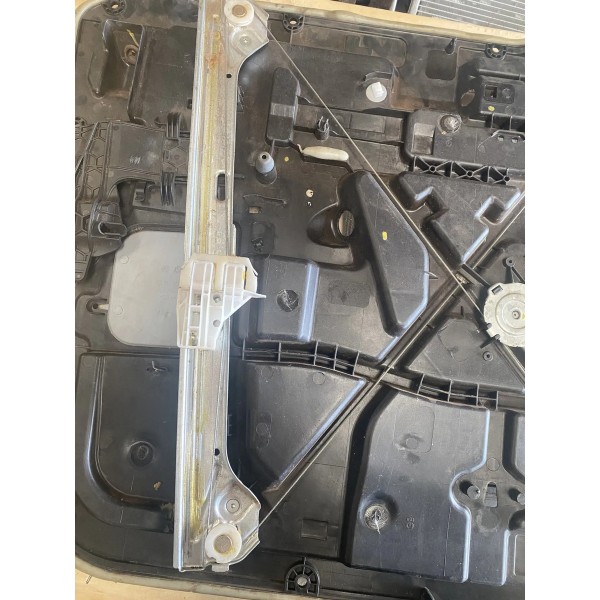 Suporte Máquina De Vidro Diant. Dire Ram 2500 2022 Original