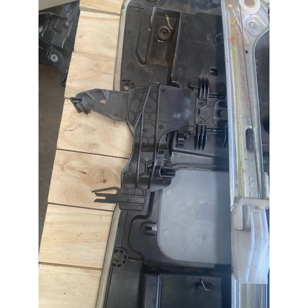Suporte Máquina De Vidro Diant. Dire Ram 2500 2022 Original