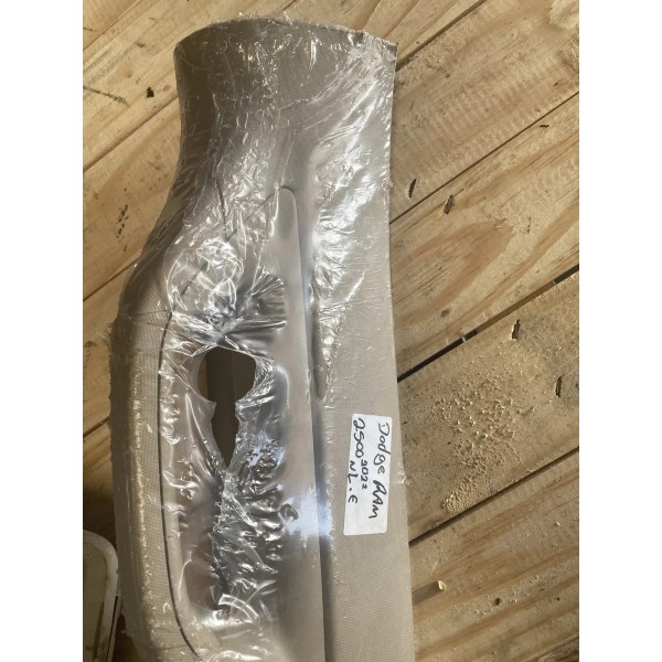 Acabamento Coluna Parabrisa Dianteira Esquerdo Ram 2500 Orig