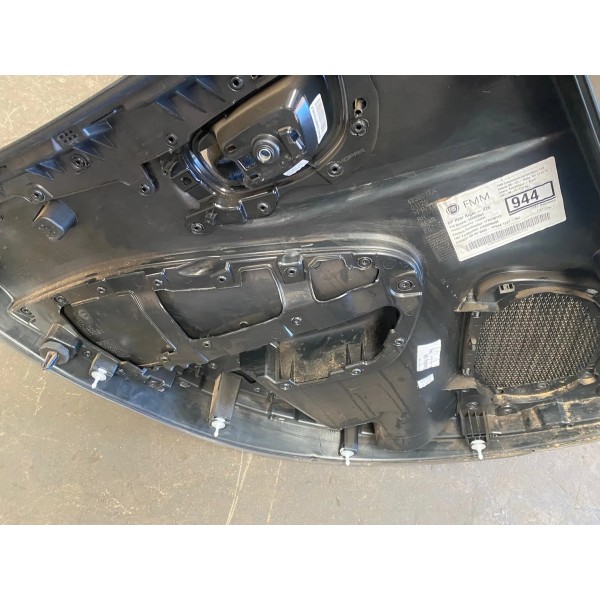 Forro De Porta Traseiro Direito Fiat Toro 2021 Original