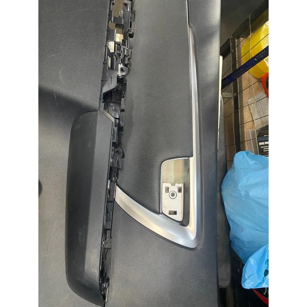 Forro De Porta Dianteira Lado Esquerdo Hilux Sw4 2023 Ori