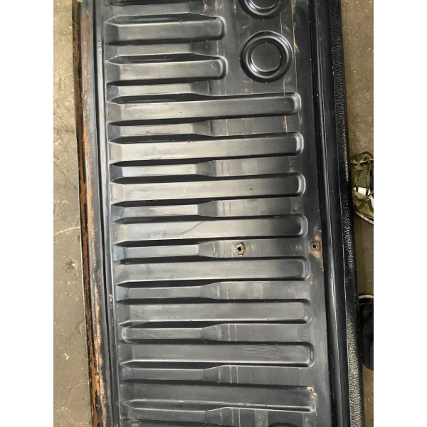 Acabamento Caçamba Volkswagen Amarok 2016 Original